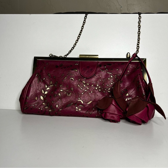 Patricia Nash Athena Vintage Collection Magenta Laser Cut Floral Chain Handbag‎ - Picture 2 of 8